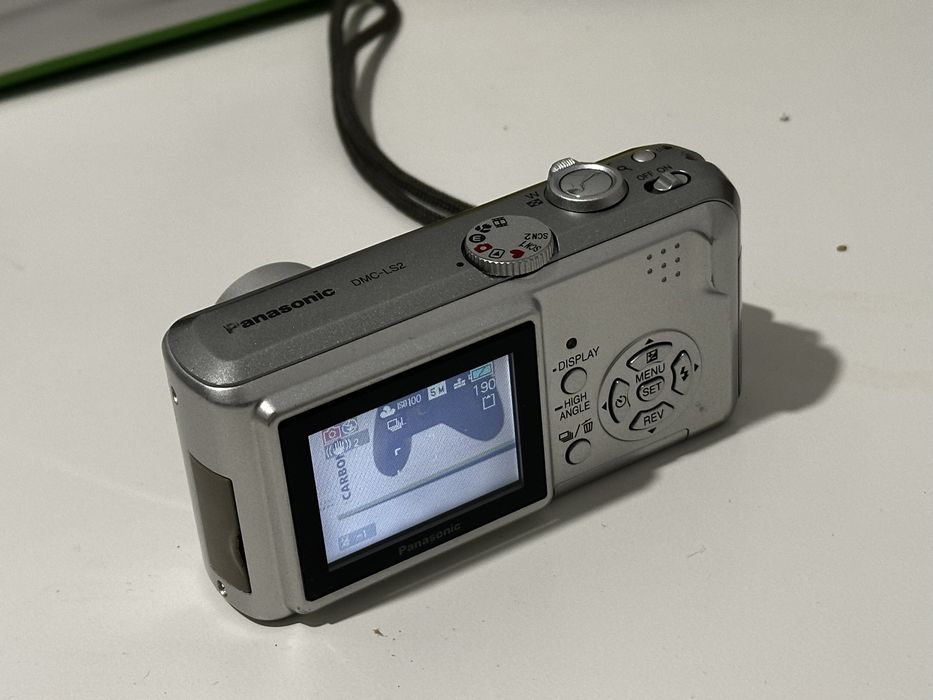 Panasonic Lumix DMC-LS2 - Funcional (Pilhas AA)
