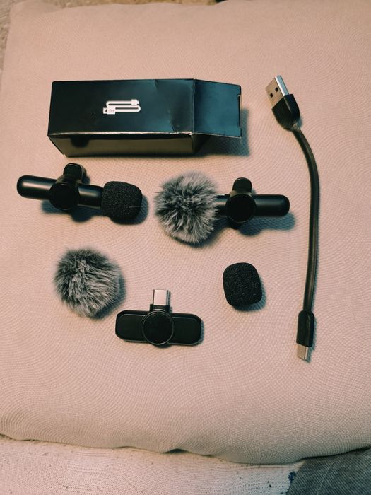 Бездротовий петличний мікрофон (Wireless Lavalier Microphone)