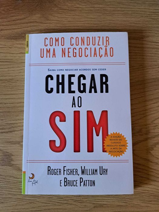 Livro "Como Conduzir Uma Negociação - Chegar ao Sim" – Como Novo