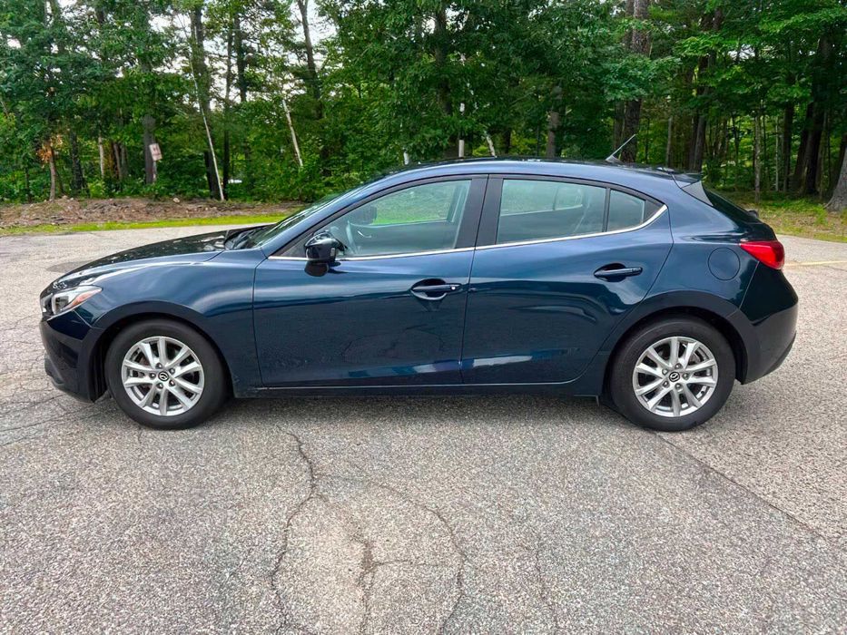 Mazda 3      2016