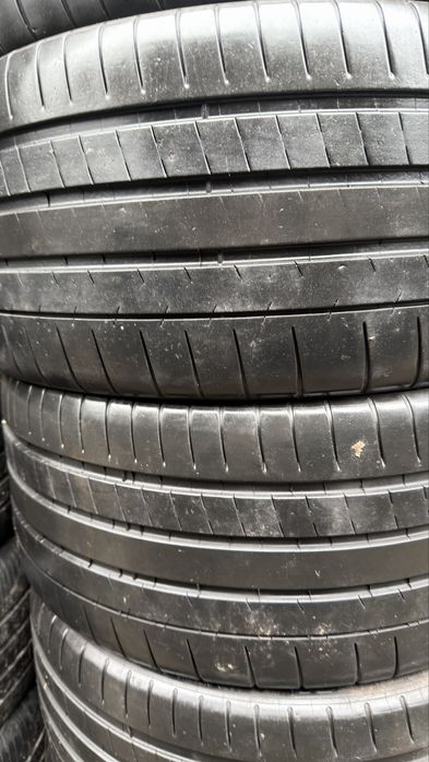 235/40/19 Michelin Pilot Super sport