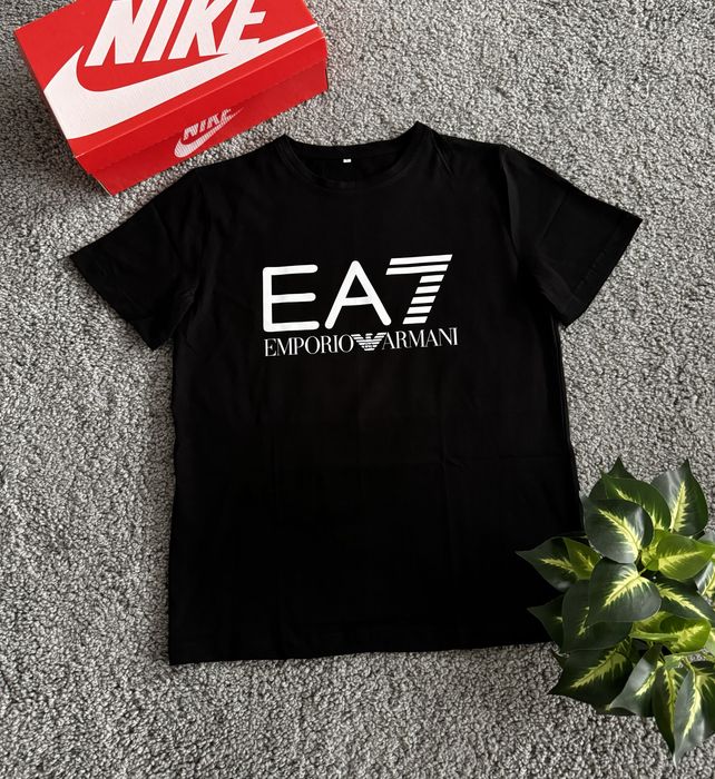 Футболка EMPORIO ARMANI / EA7 / Футболка Армані / Armani Exchange