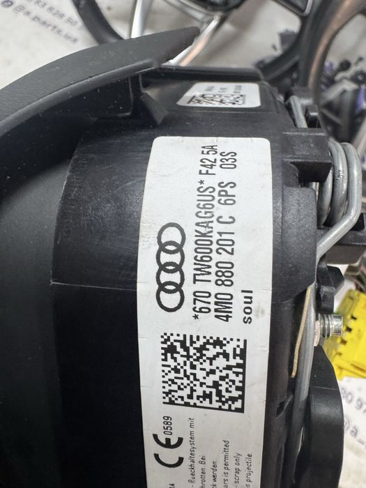 Руль / Подушка безпеки руля airbag Audi Q7 4M