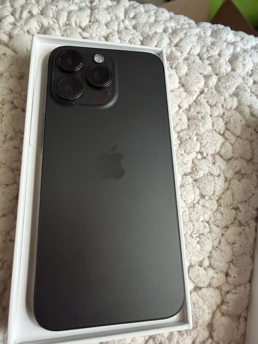 Iphone 15 pro max 256gb black titanium