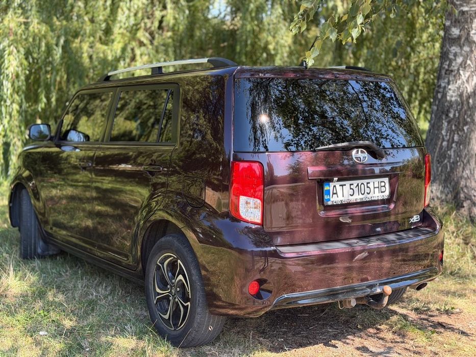 Просте,  надійне і одночасно  ексклюзивне авто від бренду Тойота з надійністю перевіреною часом від Кемрі 40
