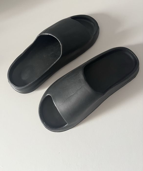 Yeezy Slide pretas