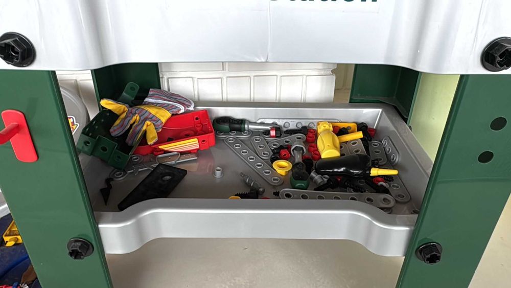 Bancada Bosch Theo Klein nº1 — 150 peças