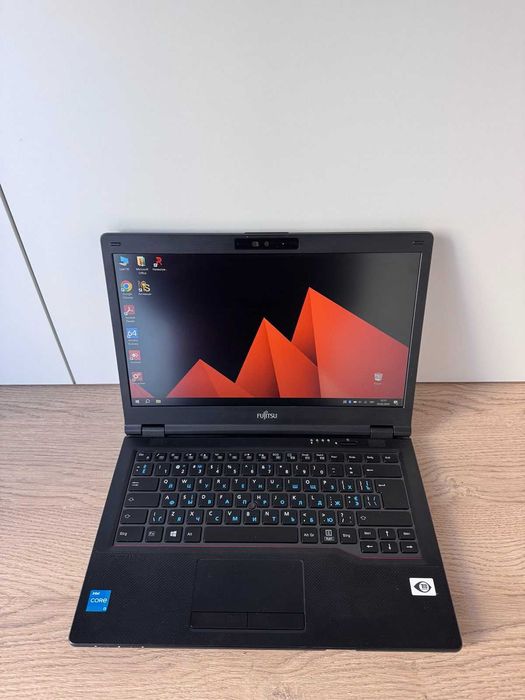 Бюджетний ноут Fujitsu E5411 11gen/ідеально для навчання/гарантія