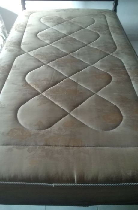 Cama solteiro estilo Barroco