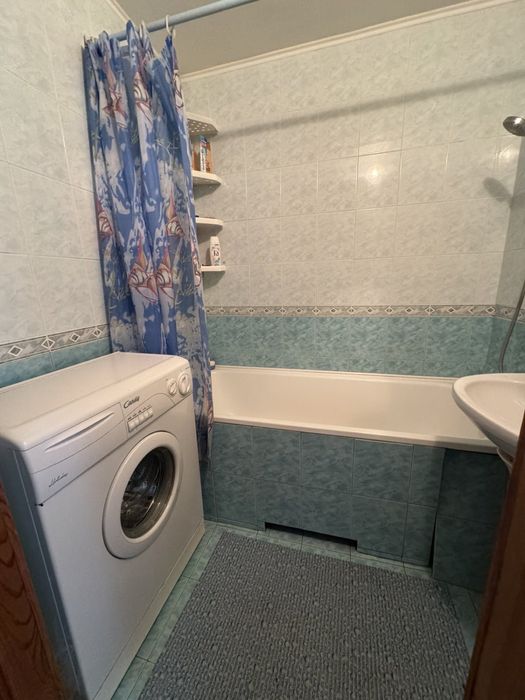 Сдам 2 ком. квартиру!