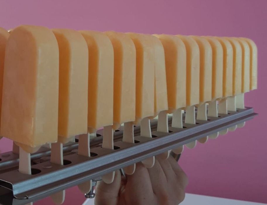 Máquina profissional de fazer gelados