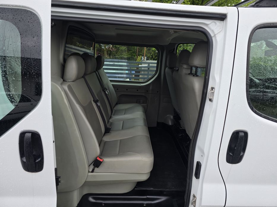 Vivaro/2.0diesel/6miejsc/doka/Transport