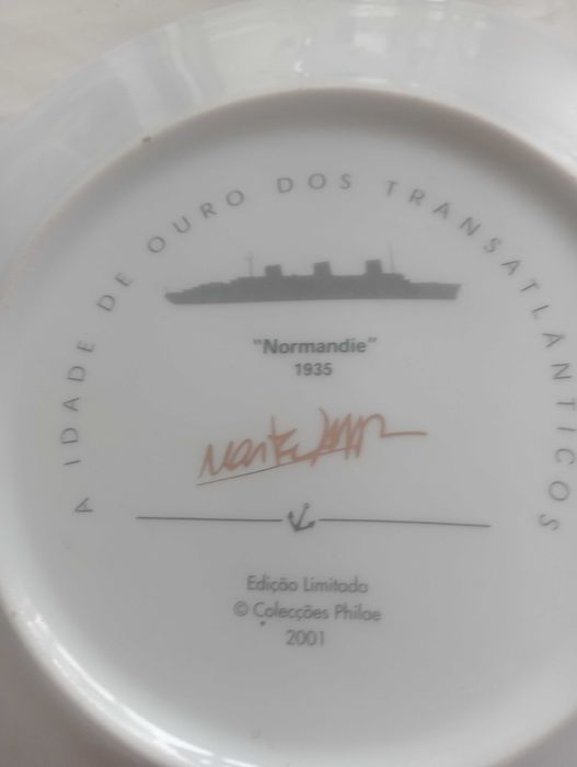 Pratos decorativos da coleção a idade de ouro dos transatlanticos