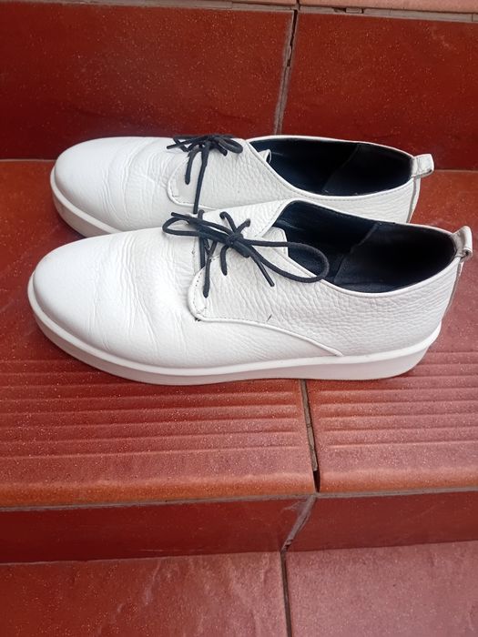 Жіночі туфлі/красівки.