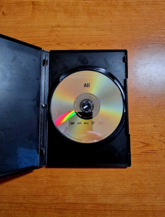 ALI (Michael Mann) Will Smith/Jamie Foxx/Jon Voight/Jada Pinkett Smith