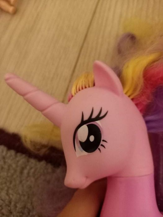 Hasbro My Little Pony  Cadens