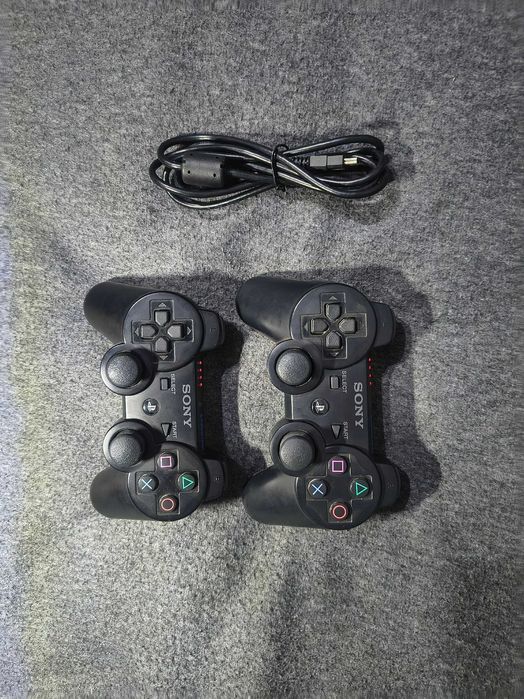 Playstation 3 Super Slim pudełko 2 pady dysk 250gb ps3