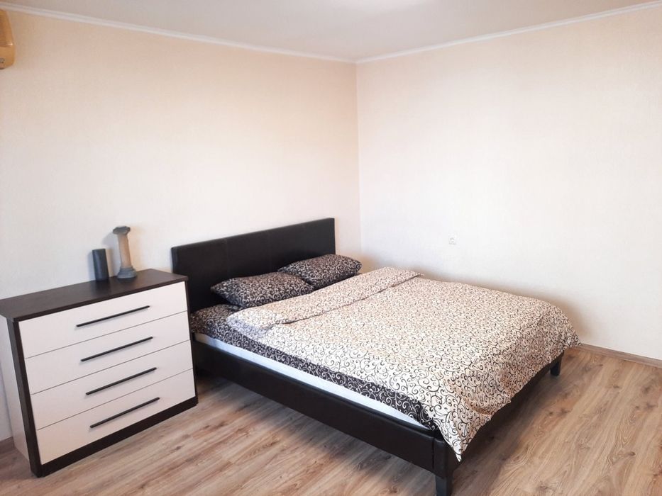 Метро Палац України ,1кімнатна,Голосіївський,