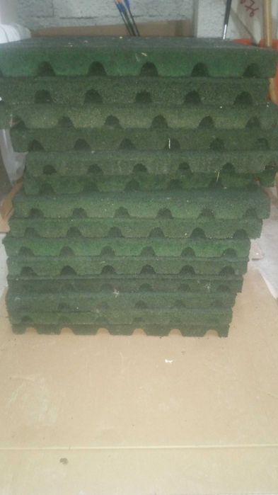 Pavimento posso borracha verde