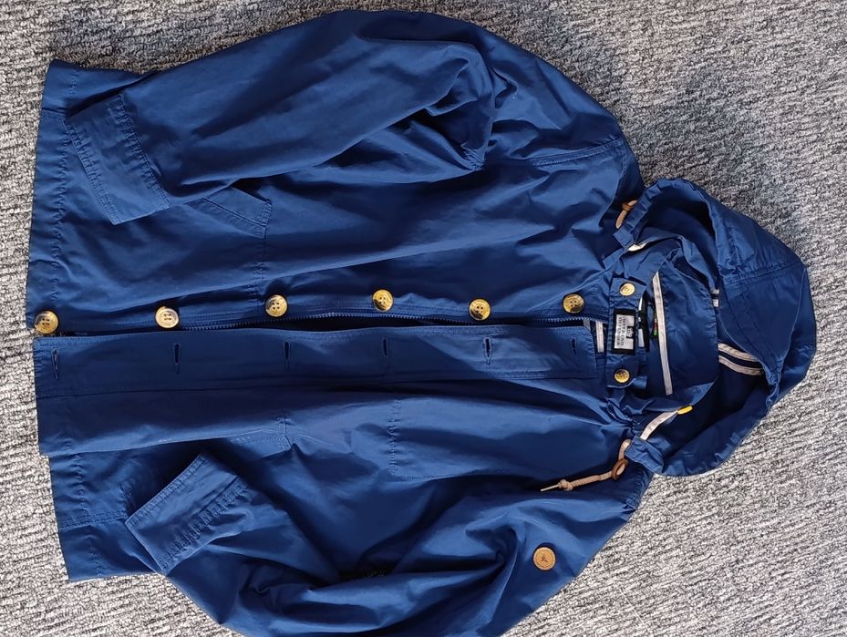 Вітровка Weekend Offender