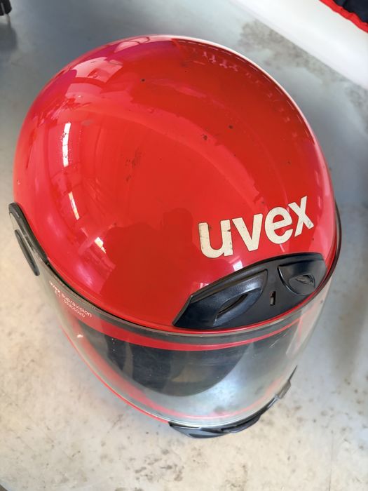 Kask motocyklowy UVEX rozmiar M