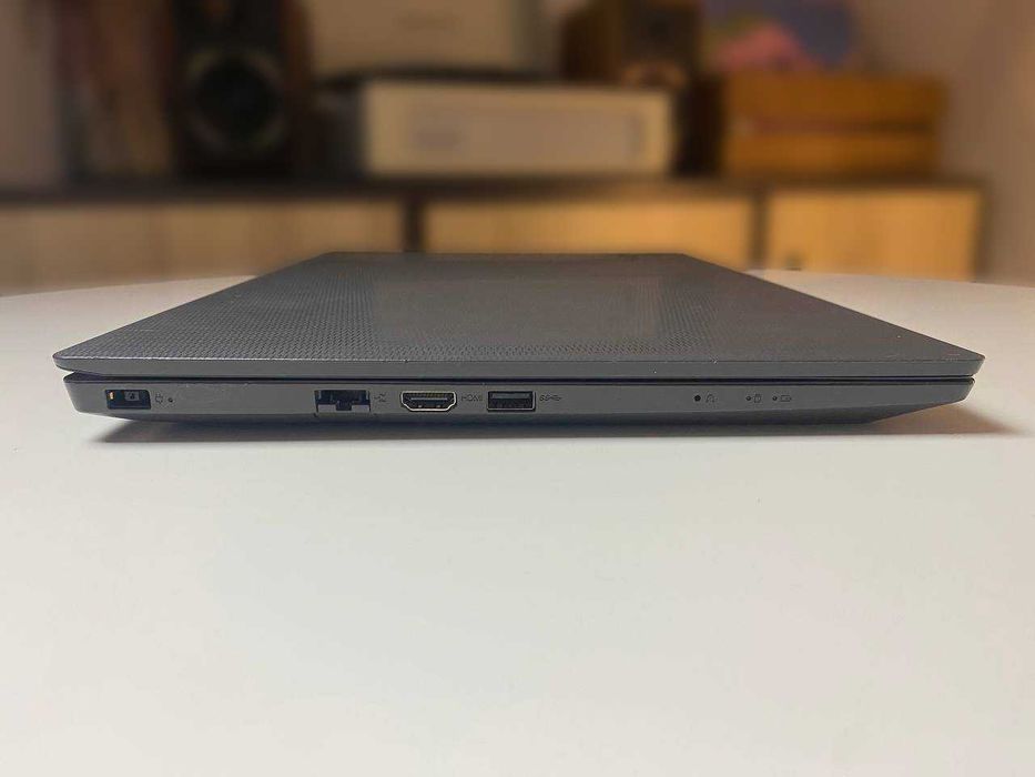 Ноутбук Lenovo V130-15IKB | Core i3 7020U | 8GB RAM DDR4 | 240GB SSD | Intel HD Graphics