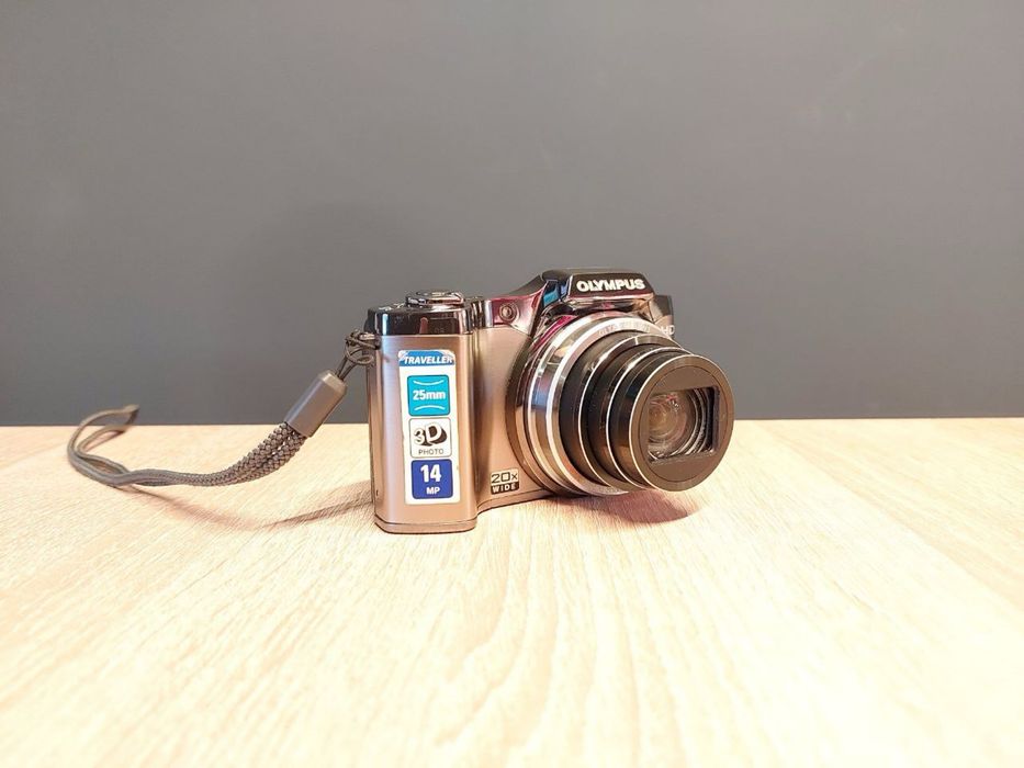 Olympus SZ-11  цифровий фотоапарат