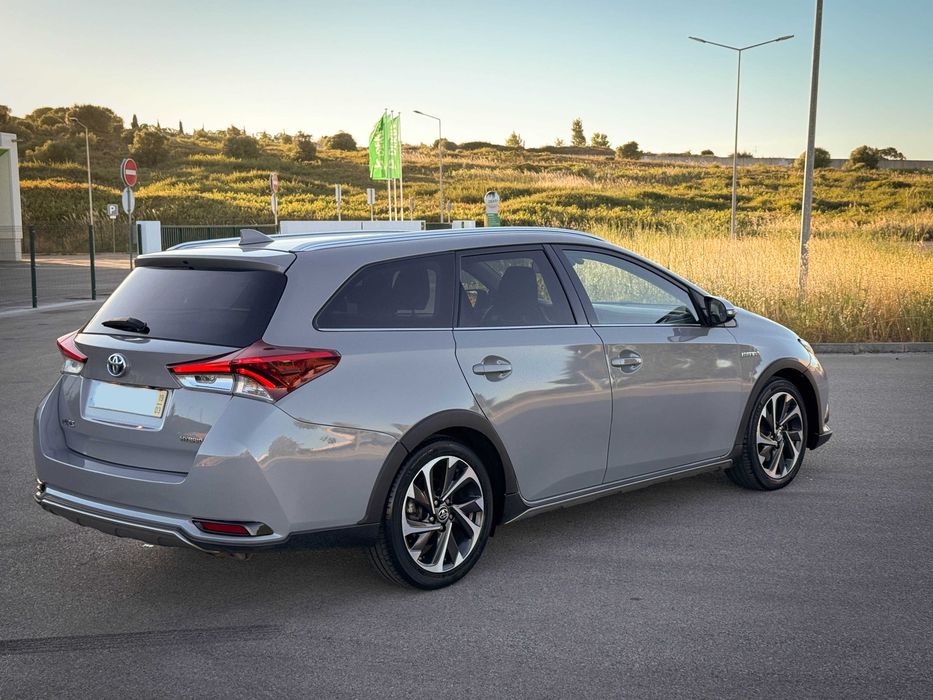 Toyota Auris Touring Sports 1.8 Hybrid 136cv Freestyle Nacional  2019