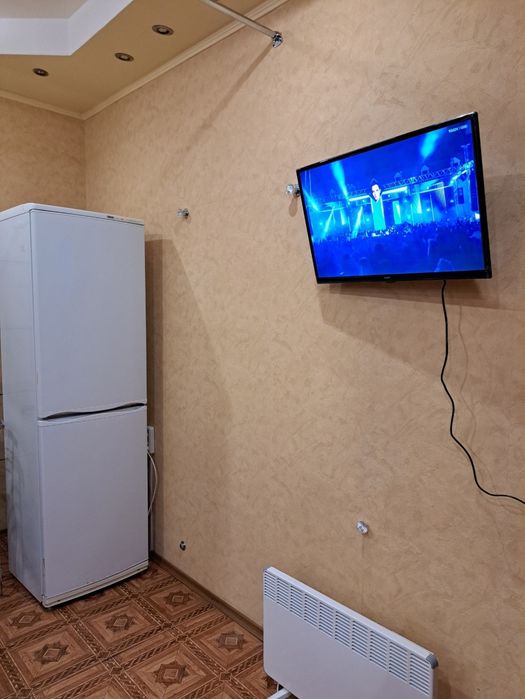 Подобово однокімнатна квартира- студія