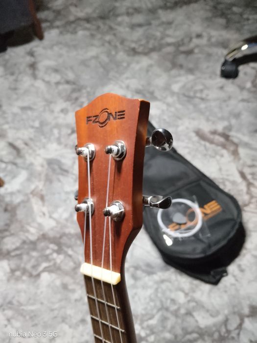 Нова укулеле сопрано Fzone FZU-110S (натуральне дерево) + Повний компл
