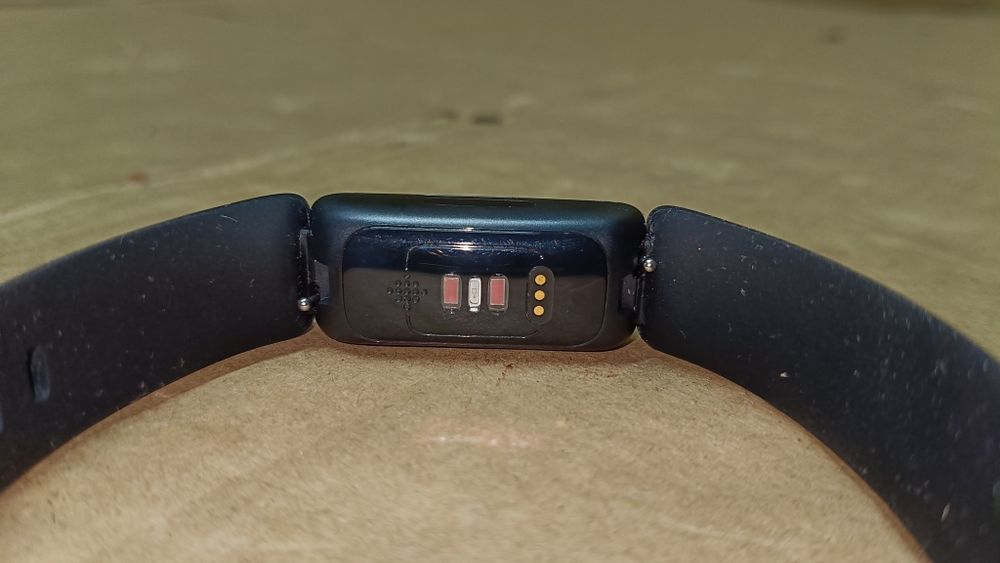 Fitbit Inspire 2 - tracker zdrowia i aktywności fizycznej