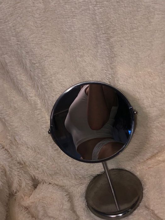 Lusterko do makijażu