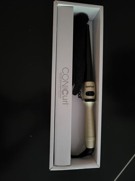 Modelador de cabelo.