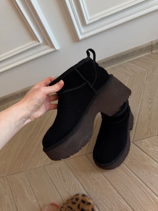 Продам сапоги Ugg в отличном состоянии