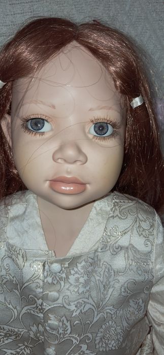 Stara lalka porcelanowa