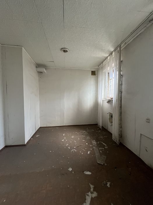 Оренда комерції 402 м² , 1$ м², довгостроково, вул. Пальохи 1