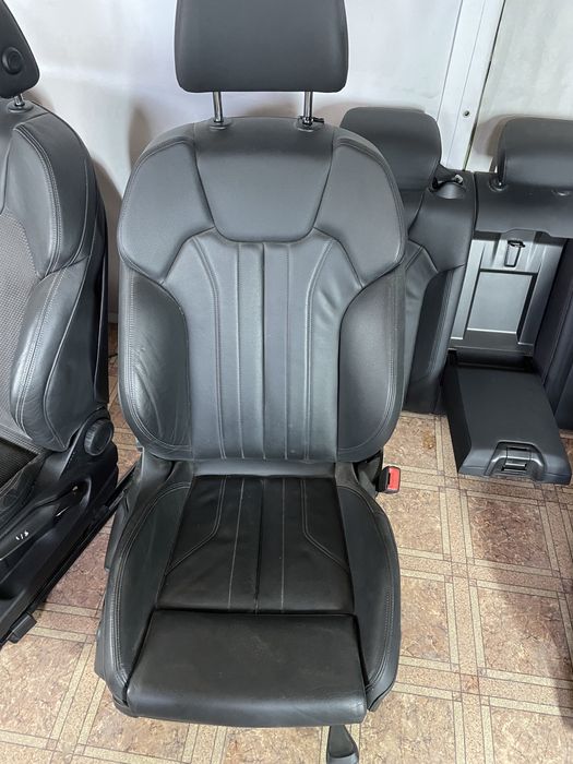 Комплект сидений Ауди Q5 2017 год