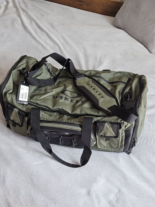 Oakley Urban ruck 70l - ogromna torba technicxna do podrozy