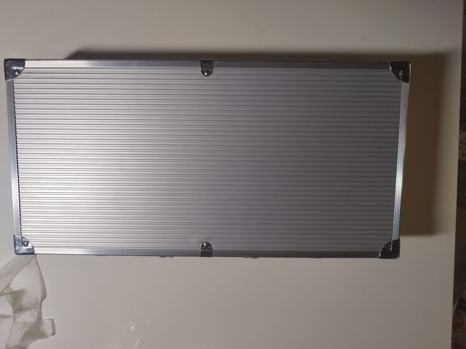 Zestaw do grilla z walizką