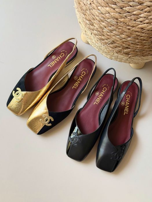 Buty z odkrytą piętą chanel