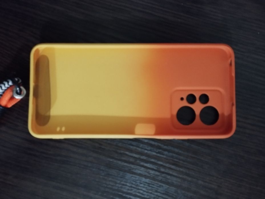 Продам чехол на Xiaomy redmi note 12