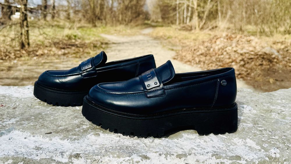 Жіночі туфлі, лофери на високій підошві Esprit