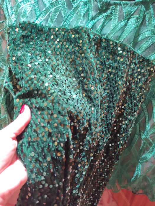 Красива смарагдова сукня! Розмір 56-58.