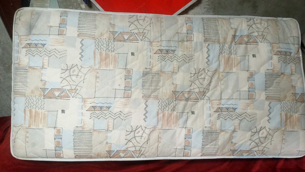 матрас пружинный