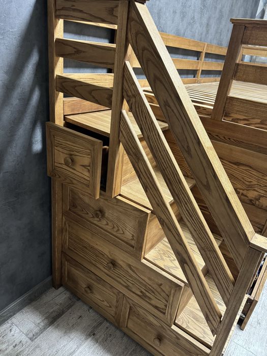 Ліжко двоповерхове масив ясеня