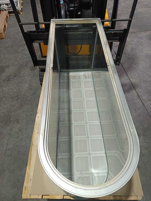 Aquário rectangular e curvo