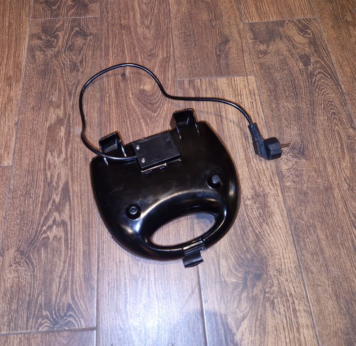 Opiekacz, toster Łucznik