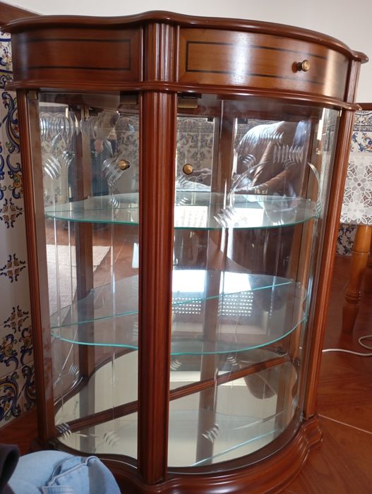 Cristaleira como NOVA