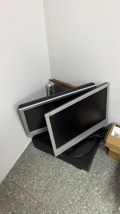 Монітор діагональ 19 і 21