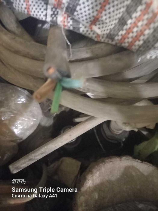 Продам кабель четырехжильный